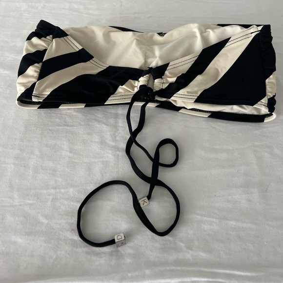 DKNY bandeau bikini top - C Cup - Picture 3 of 5
